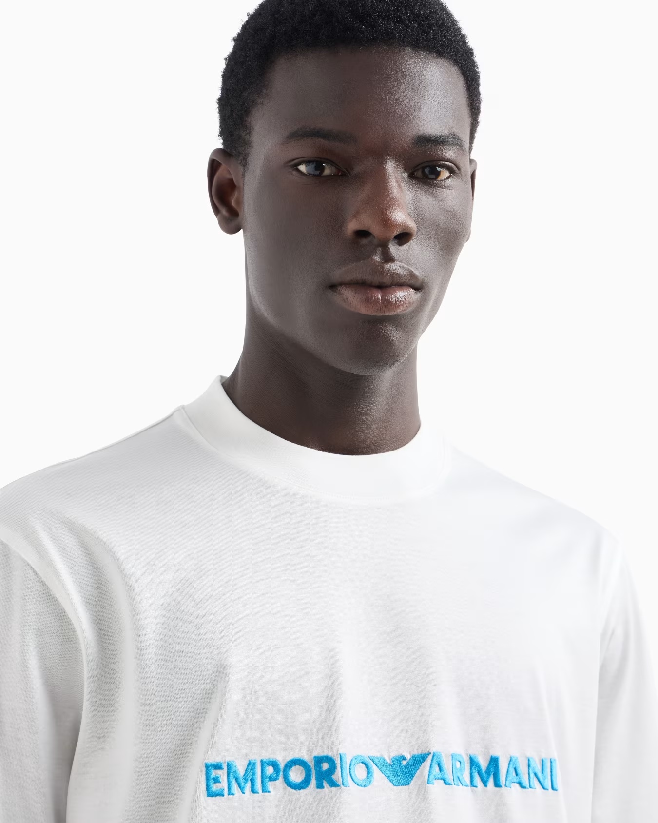 Lyocell-blend jersey T-shirt with embossed logo embroidery 5 Lyocell-blend jersey T-shirt with embossed logo embroidery