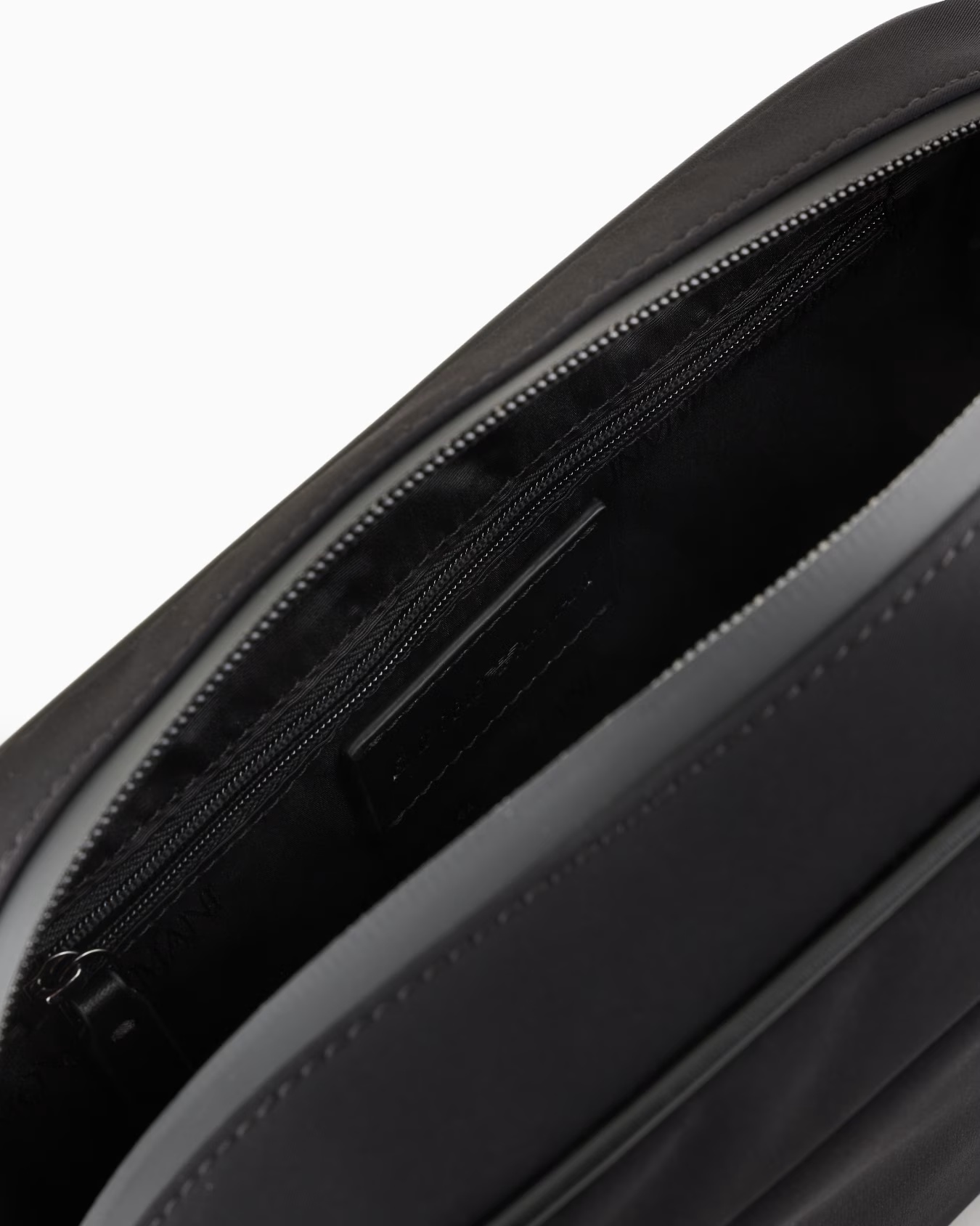 Travel Essential nylon washbag 3 Travel Essential nylon washbag
