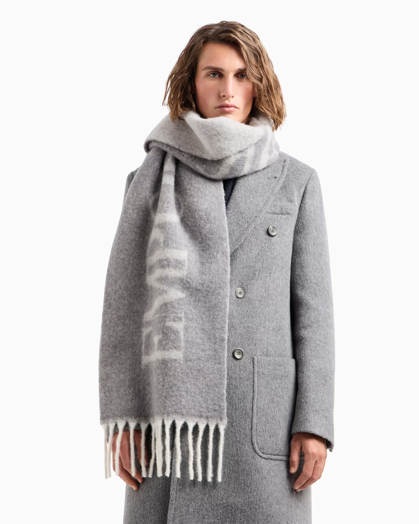 Alpaca-blend wool scarf with oversized lettering 3 Alpaca-blend wool scarf with oversized lettering