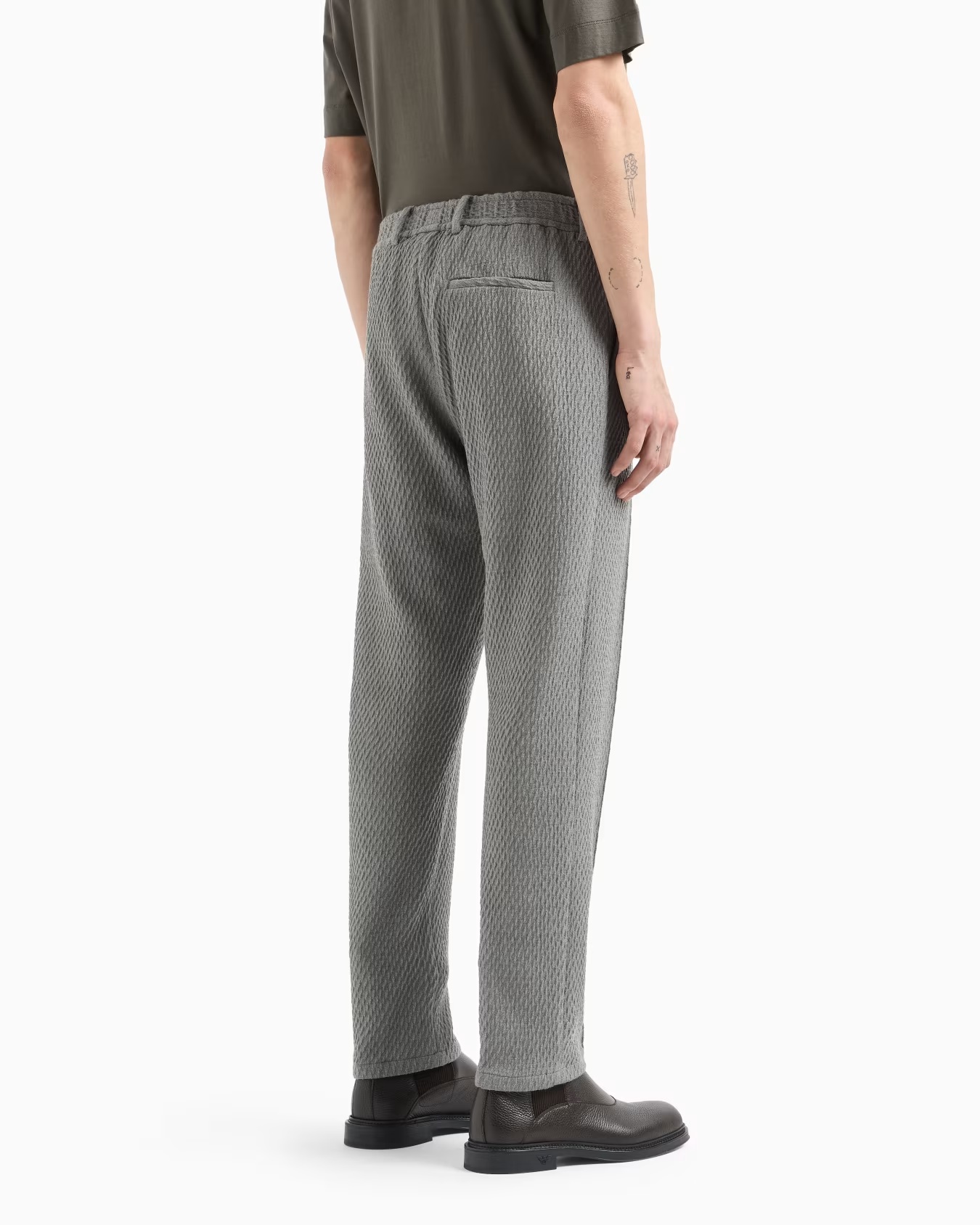 Chinos in 3D-effect virgin-wool stretch-jersey knit with ribs 3 Chinos in 3D-effect virgin-wool stretch-jersey knit with ribs