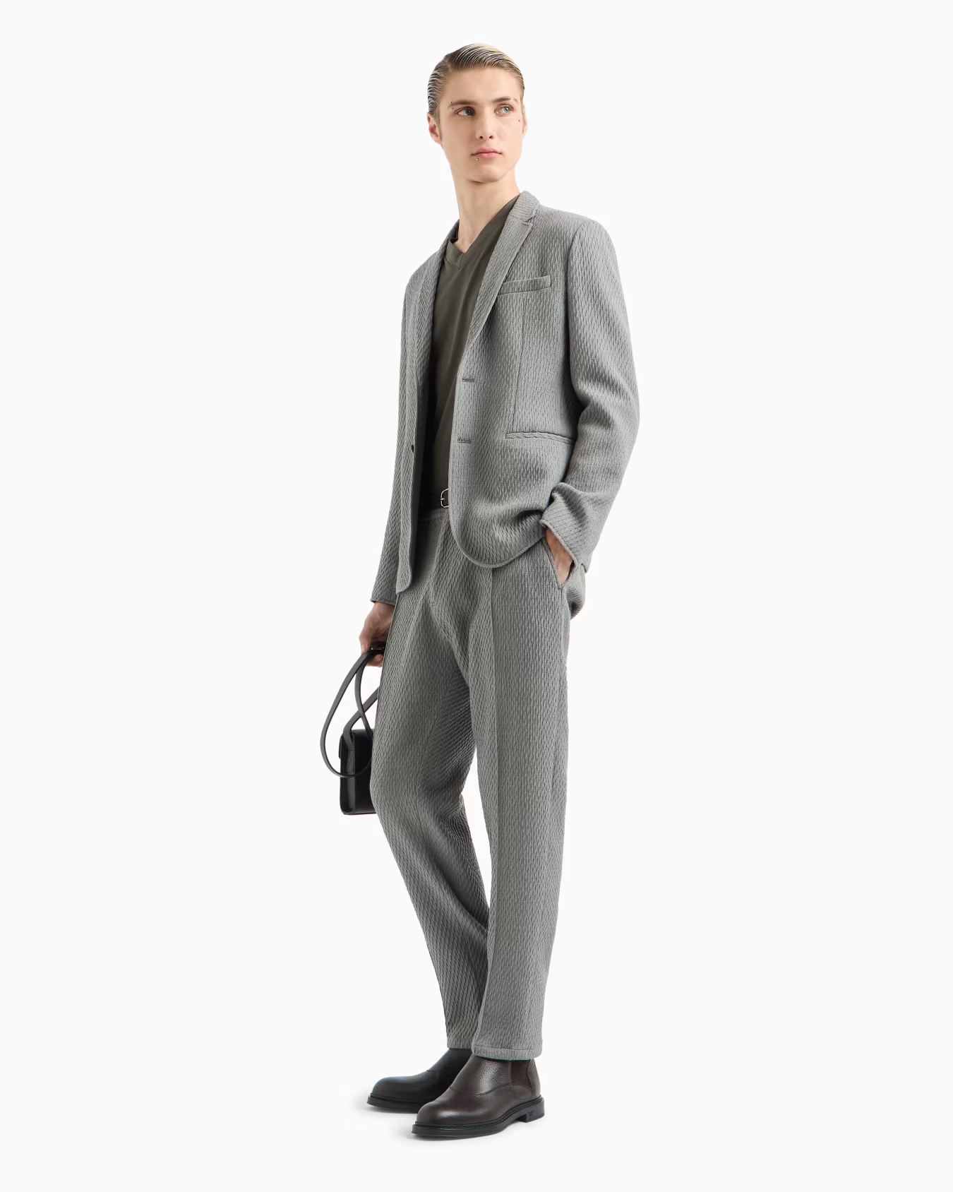 Chinos in 3D-effect virgin-wool stretch-jersey knit with ribs 4 Chinos in 3D-effect virgin-wool stretch-jersey knit with ribs