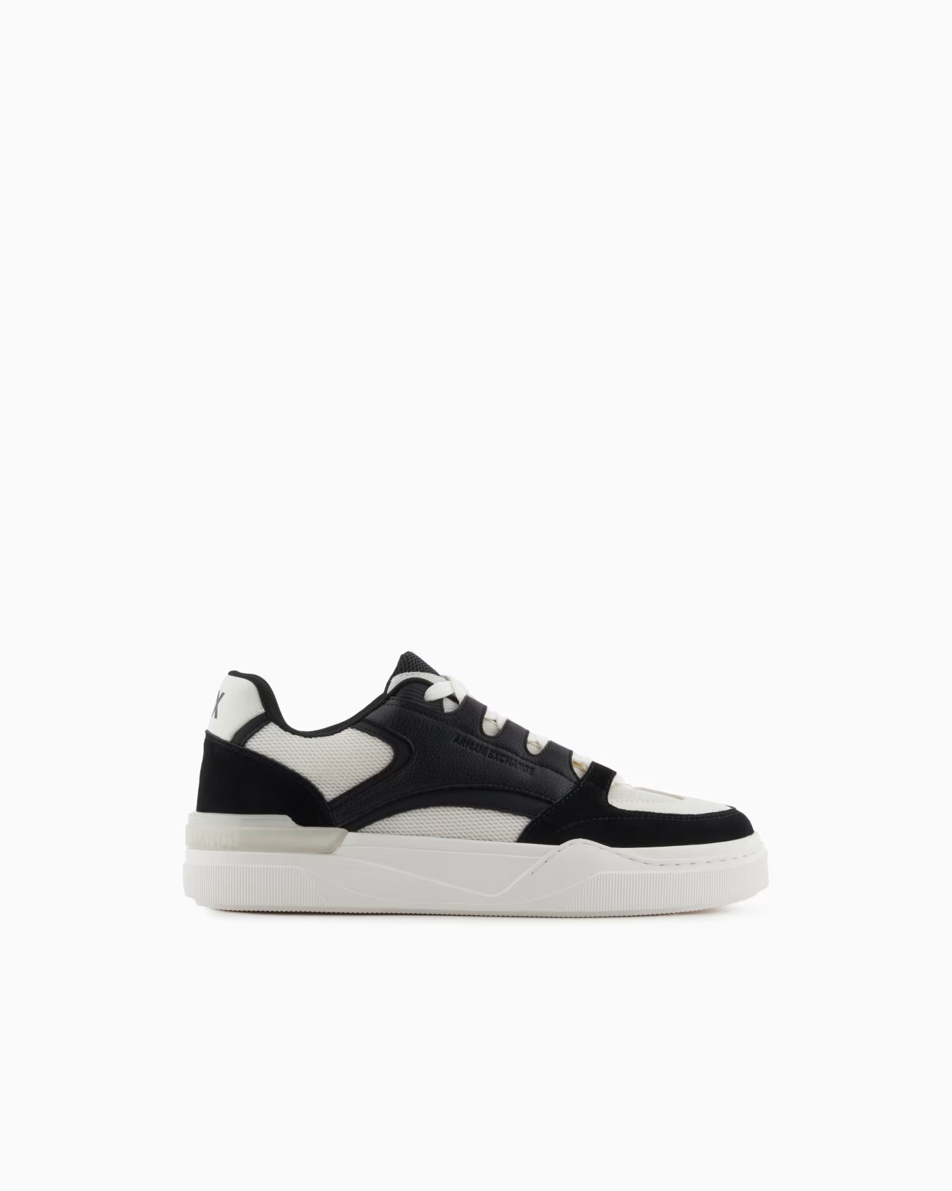 Oversized sneakers with contrasting inserts
