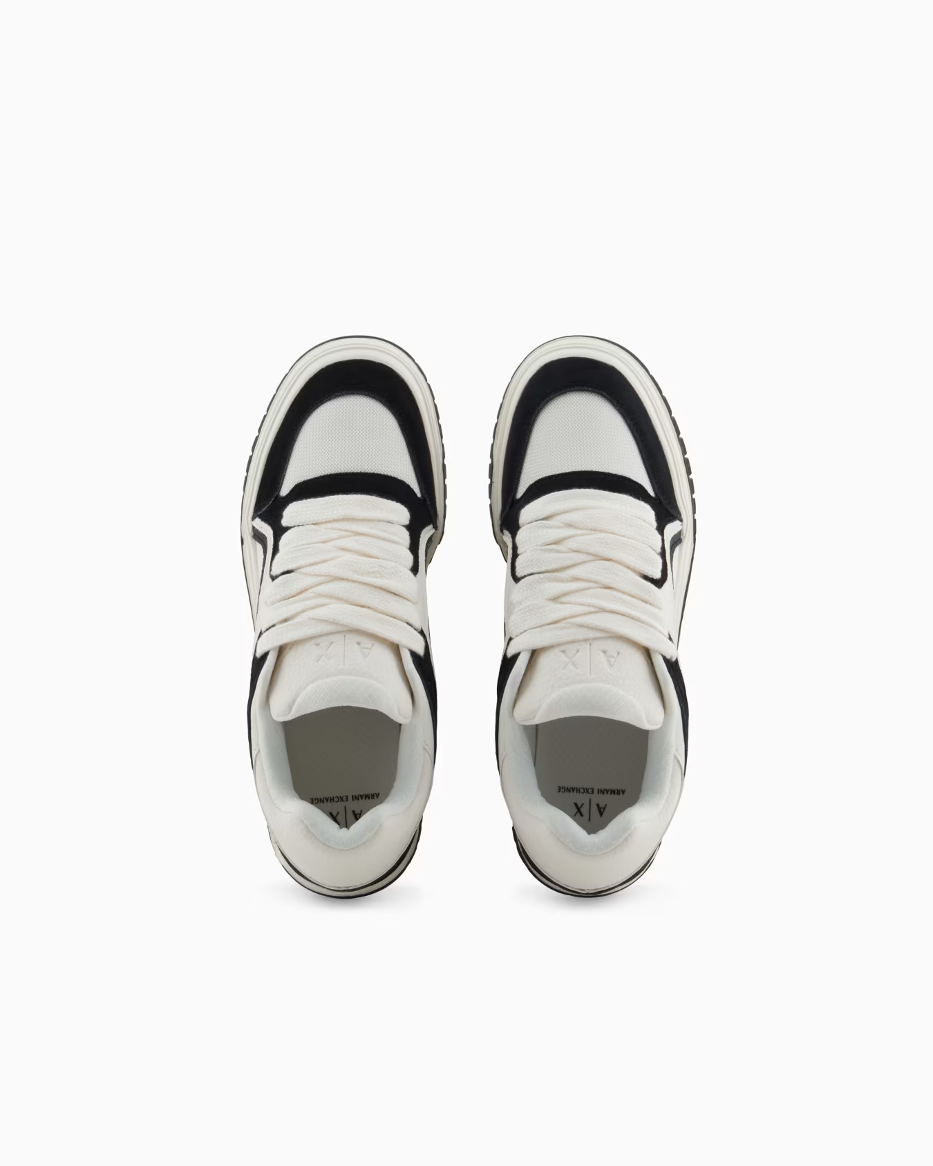 Oversized sneakers with contrasting inserts 3 Oversized sneakers with contrasting inserts