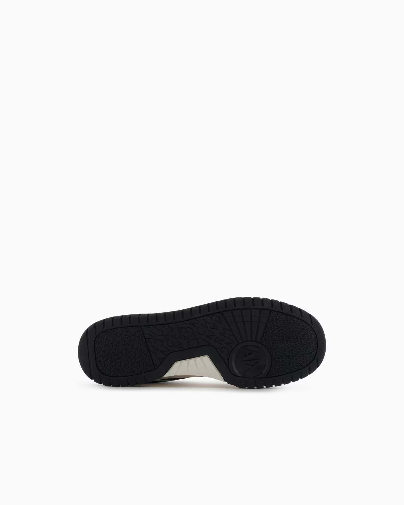 Oversized sneakers with contrasting inserts 6 Oversized sneakers with contrasting inserts