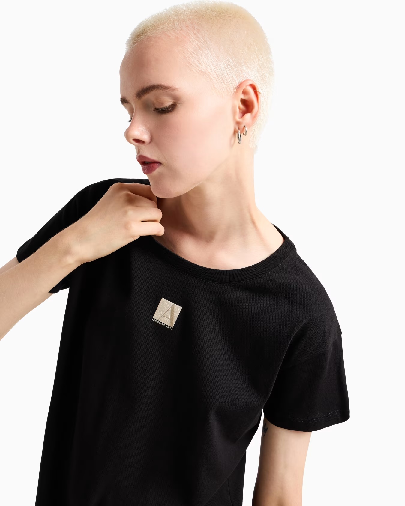 Relaxed fit T-shirt with round neck and logo 5 Relaxed fit T-shirt with round neck and logo