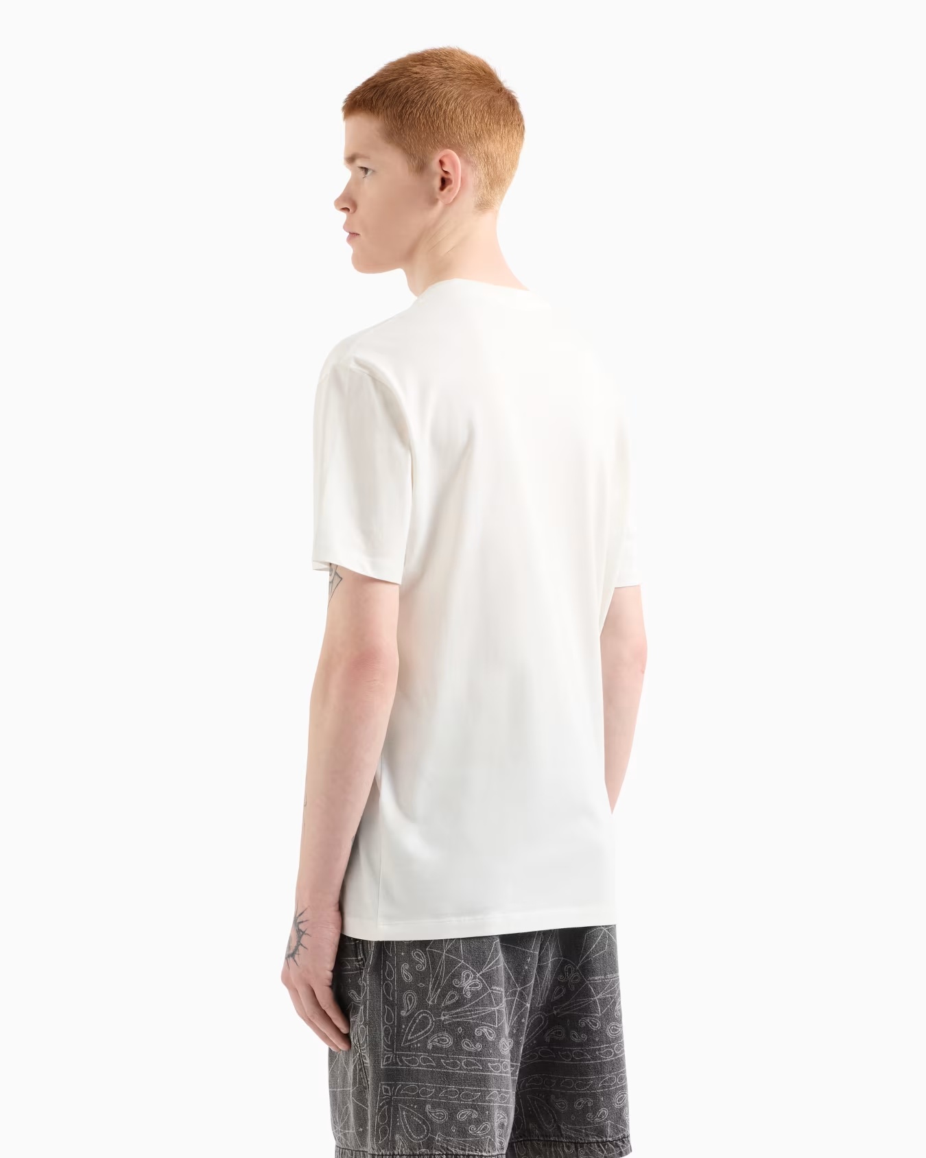 Regular fit T-shirt with V-neck 3 Regular fit T-shirt with V-neck