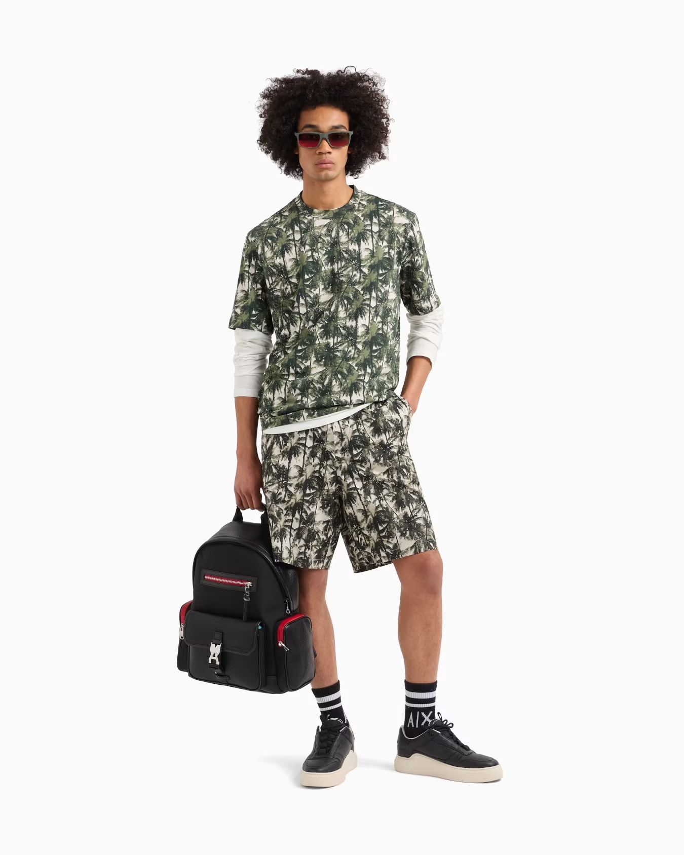 Regular fit palm tree patterned t-shirt 2 Regular fit palm tree patterned t-shirt