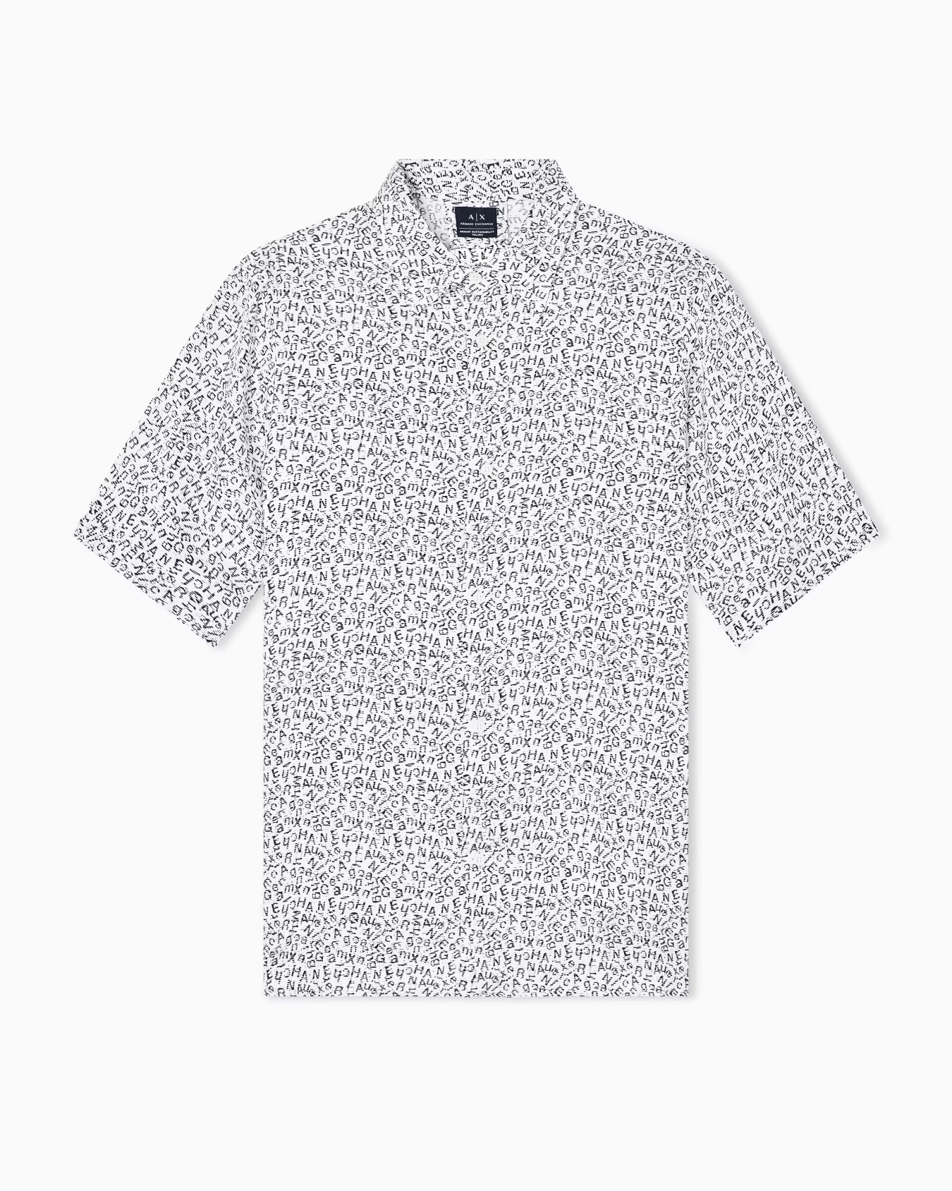 Patterned short-sleeved shirt