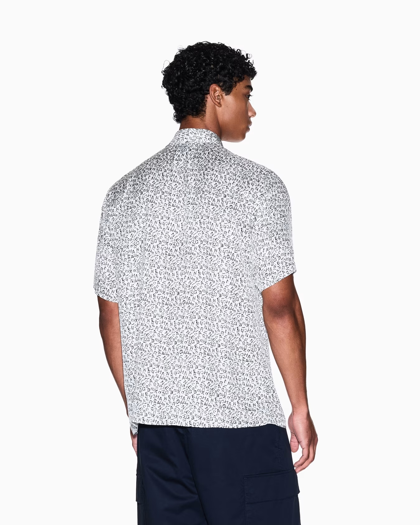 Patterned short-sleeved shirt 3 Patterned short-sleeved shirt