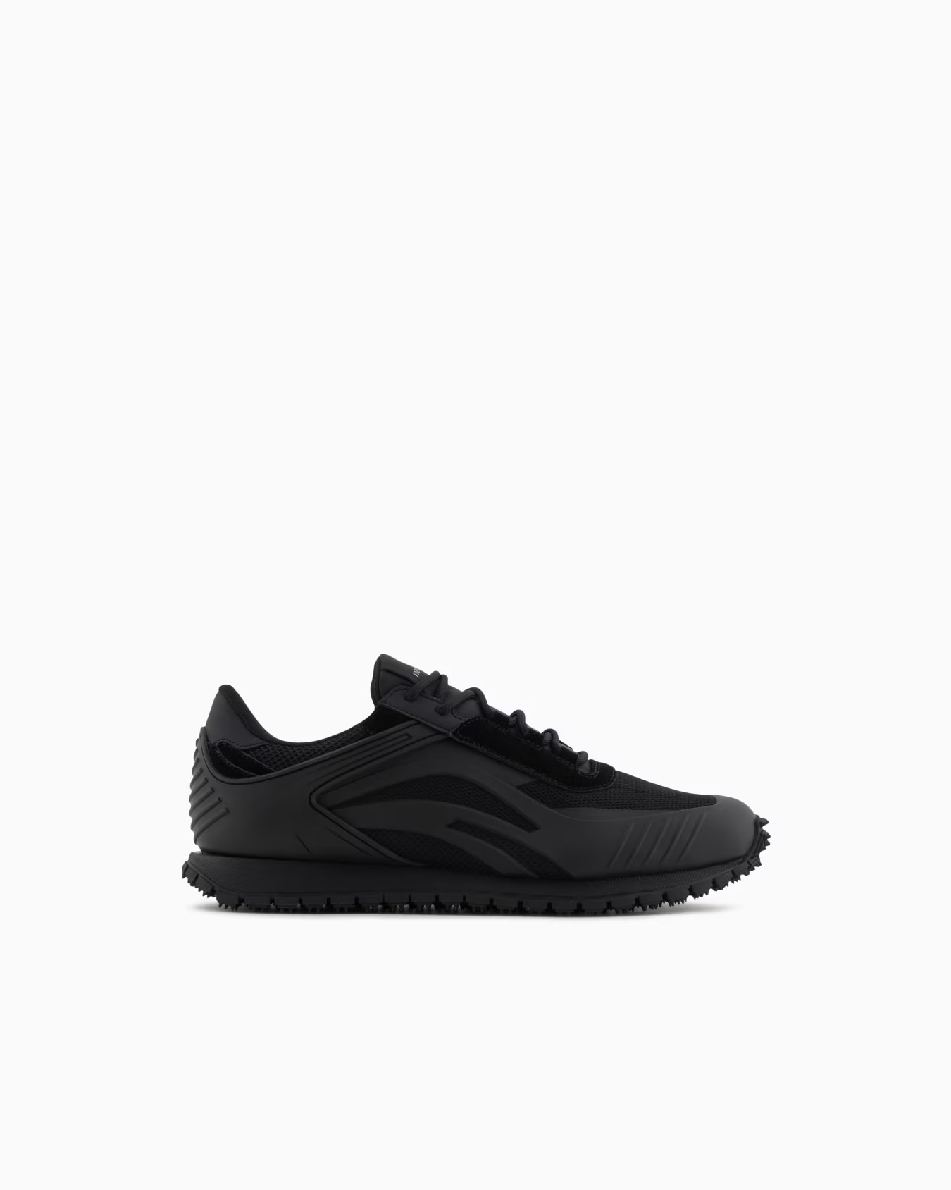 Sneakers with mesh details