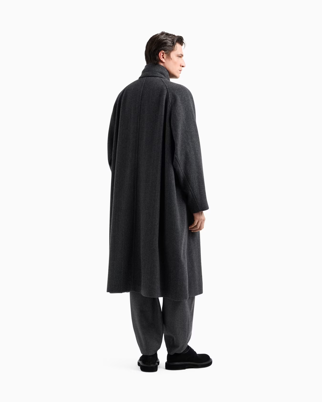 Long coat in chevron jacquard cashmere-blend cloth 3 Long coat in chevron jacquard cashmere-blend cloth
