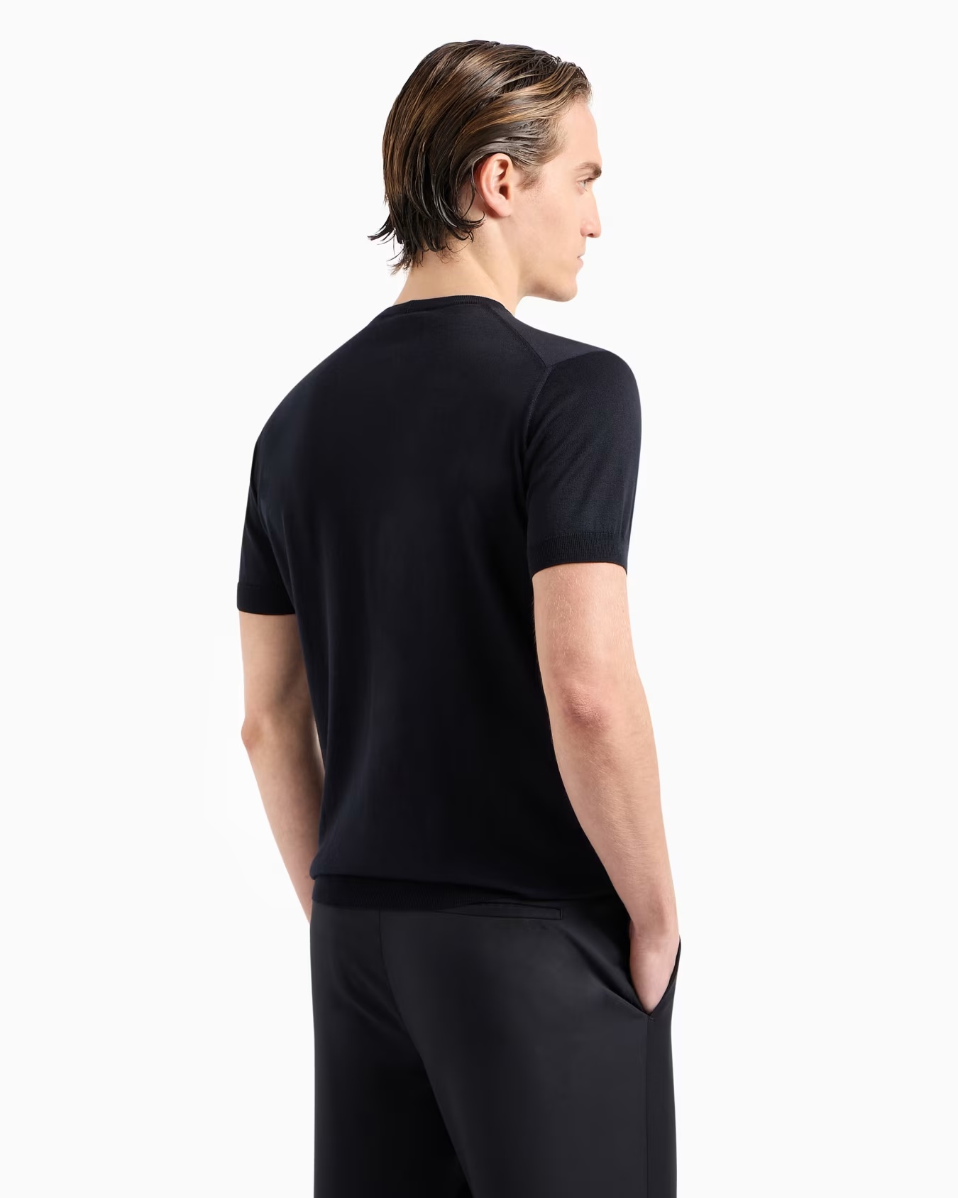 Short-sleeved, crew-neck jumper in silk and cotton 3 Short-sleeved, crew-neck jumper in silk and cotton
